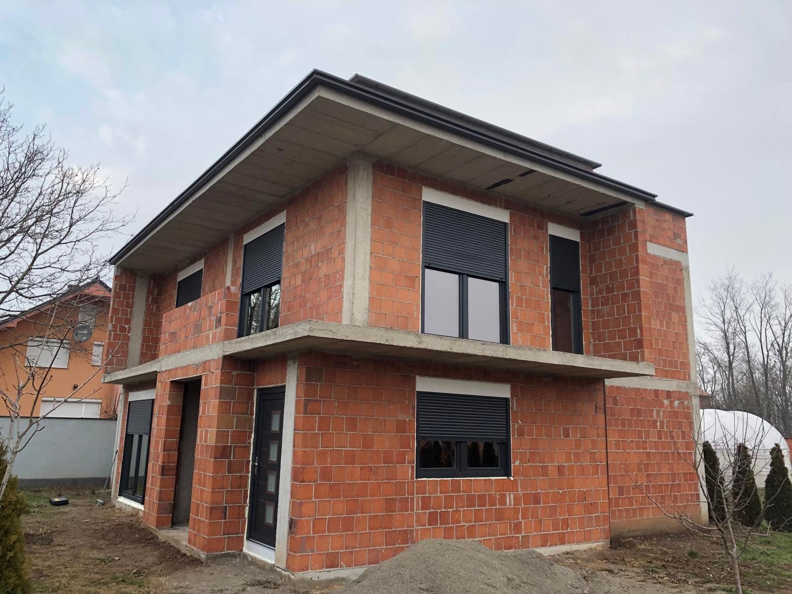 Punim 12 - Dyer Garazhde