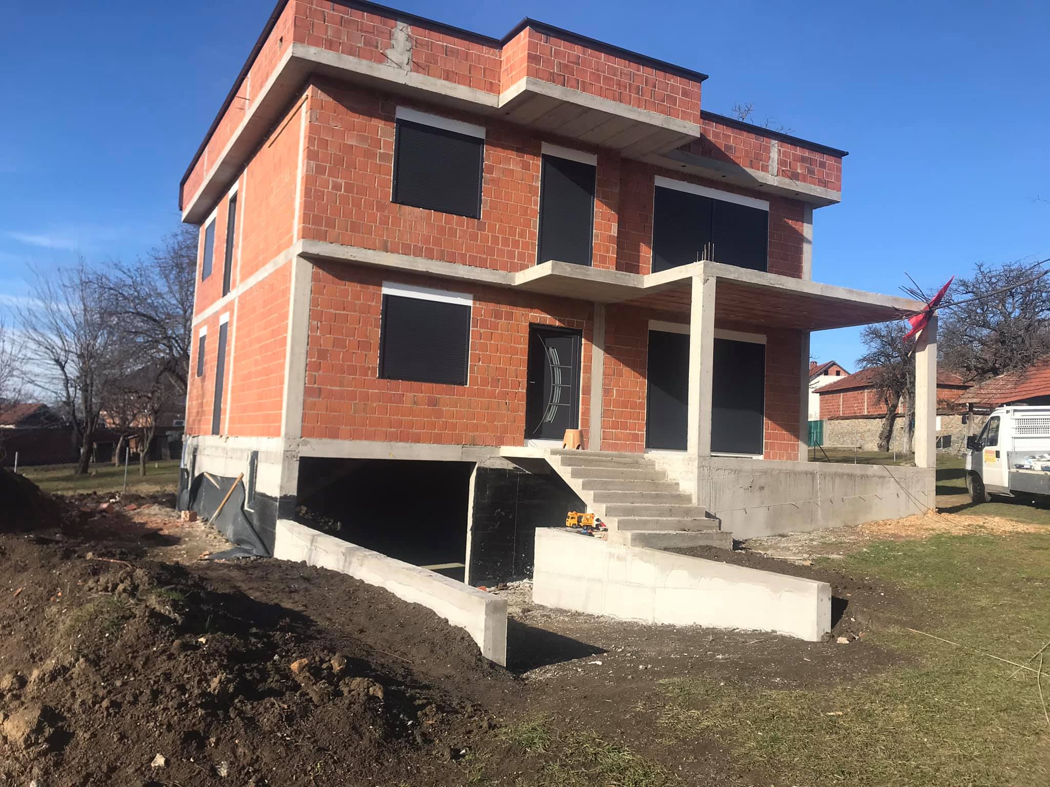 Punim 8 - Dyer Garazhde